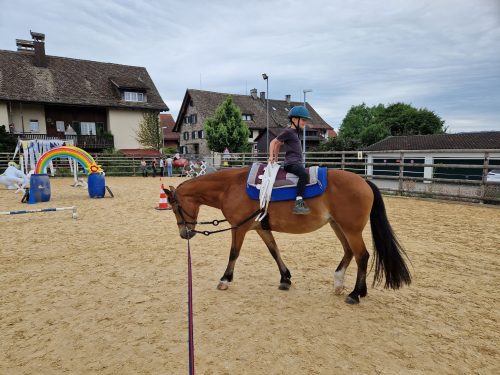 553418358 1298751725380680 7753736081368446327 n