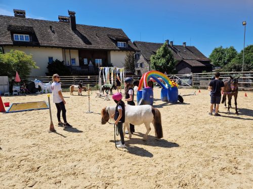 554416590 1298753072047212 989489134874249952 n